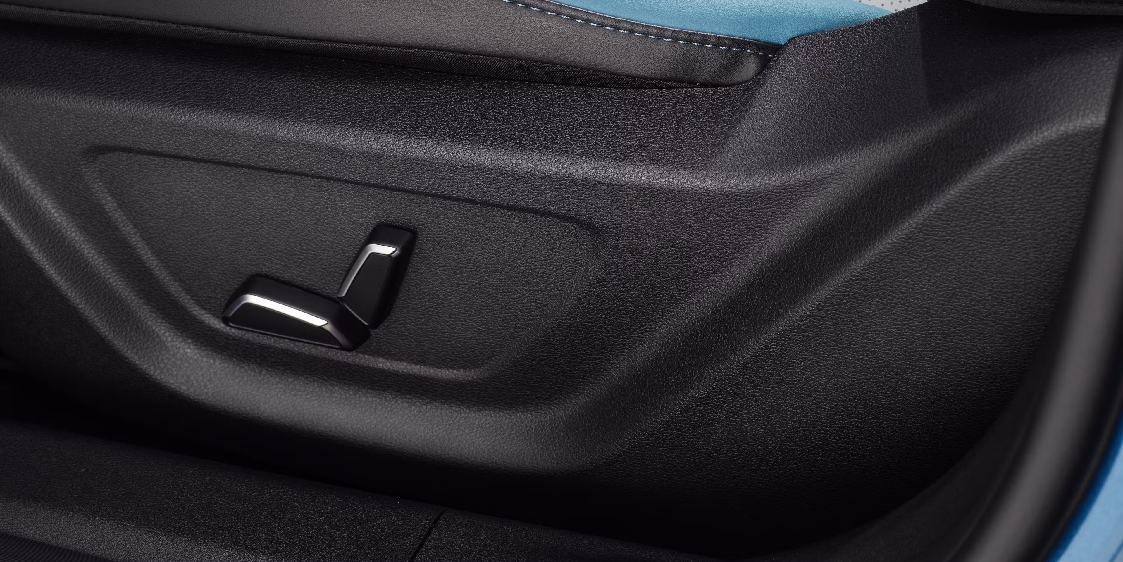 Сиденье водителя с электроприводом