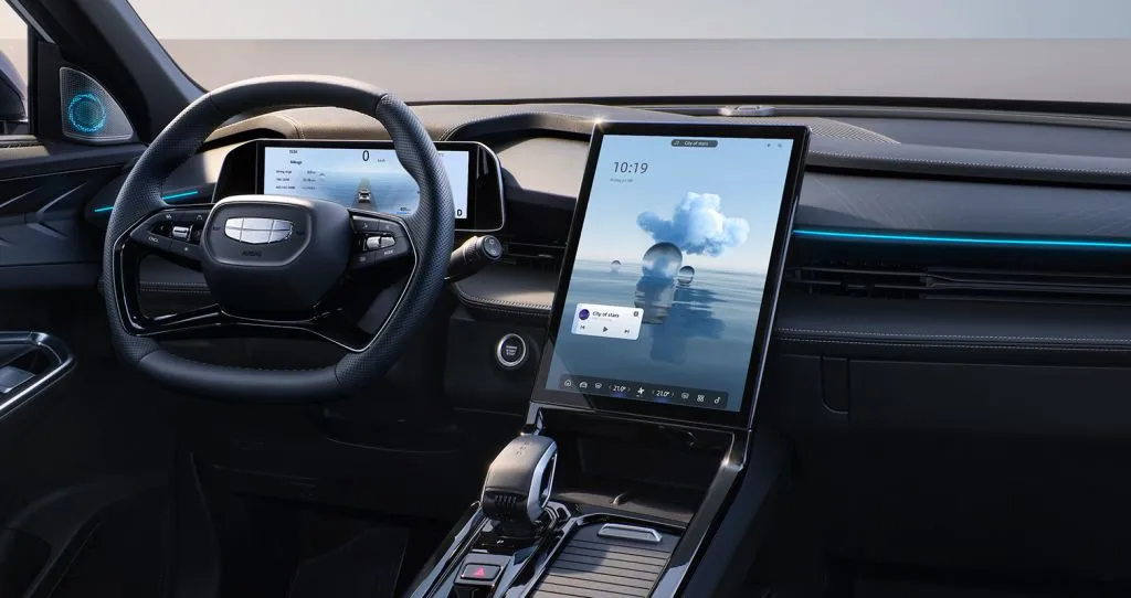 Инновационная мультимедиа Geely Coolray